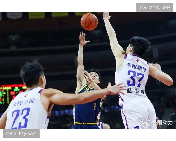 广东东阳光关键球处理混乱 末节进攻断电成三连败重要诱因